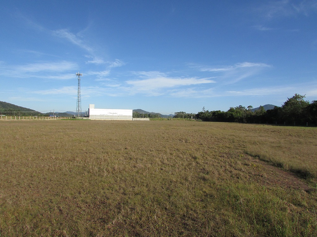 Terreno na BR-101 em Itaipava (Trevo para Brusque) - Itajaí/SC