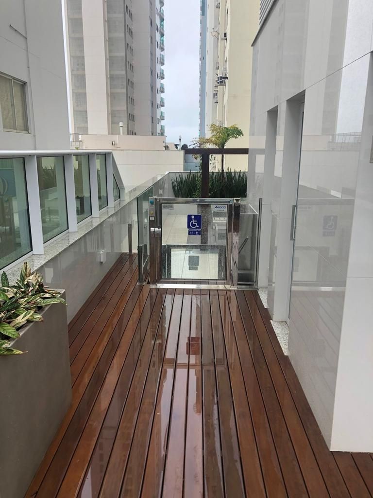 Apartamento Mobiliado e Decorado no Edifício Eleganza Tower Em Balneário Camboriú-SC