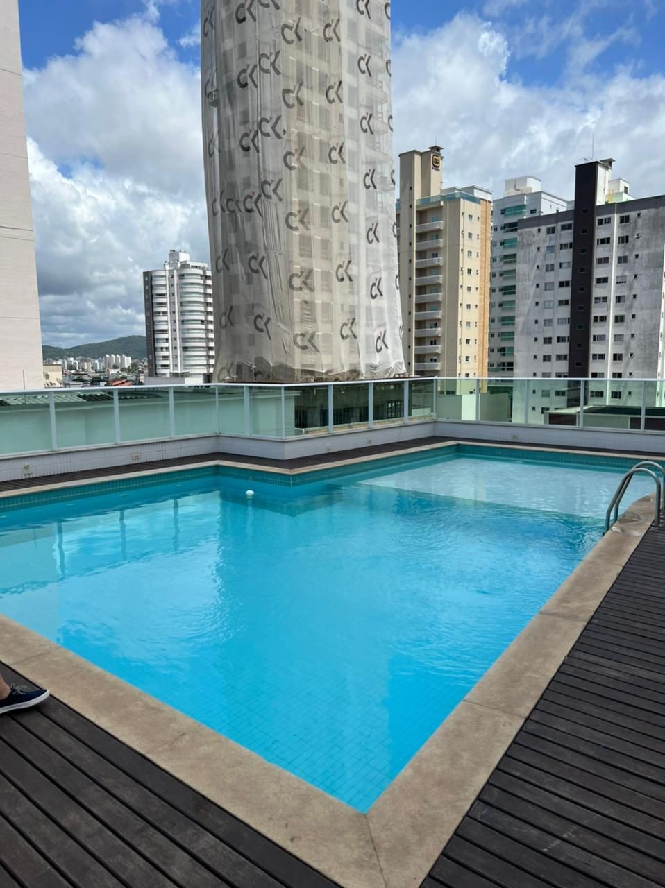 Apartamento Alto Padrão em Andar Alto com 3 Suítes Localizado em Balneário Camboriú -SC