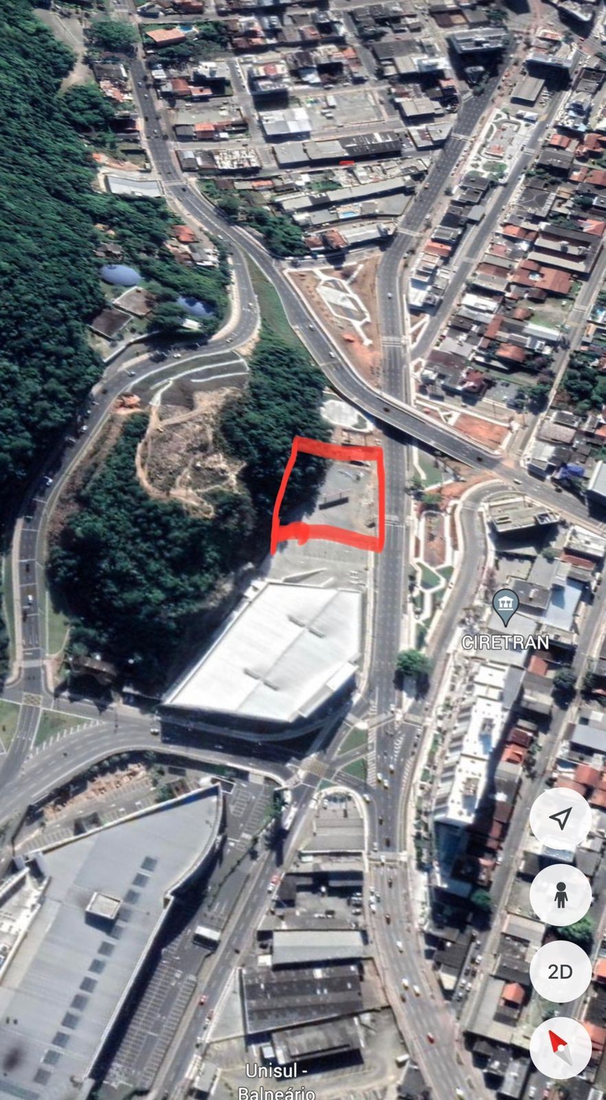 Terreno no Muito bem Localizado no centro de Balneário Camboriú-SC