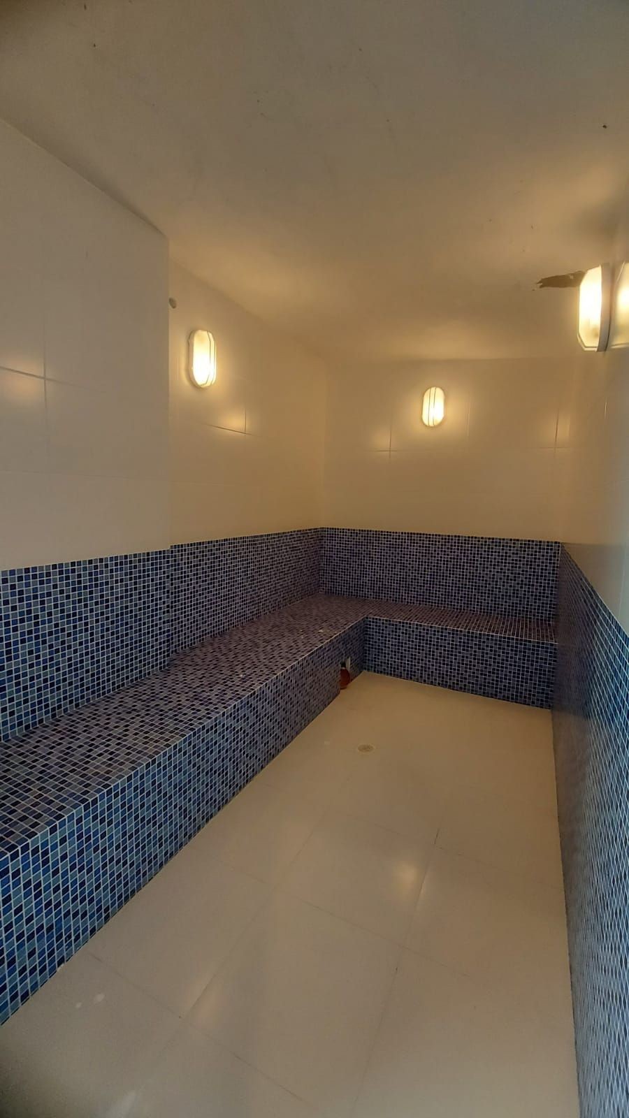 Apartamento Mobiliado e Decorado Com 3 Suítes Localizado no Centro de Balneário Camboriú - SC