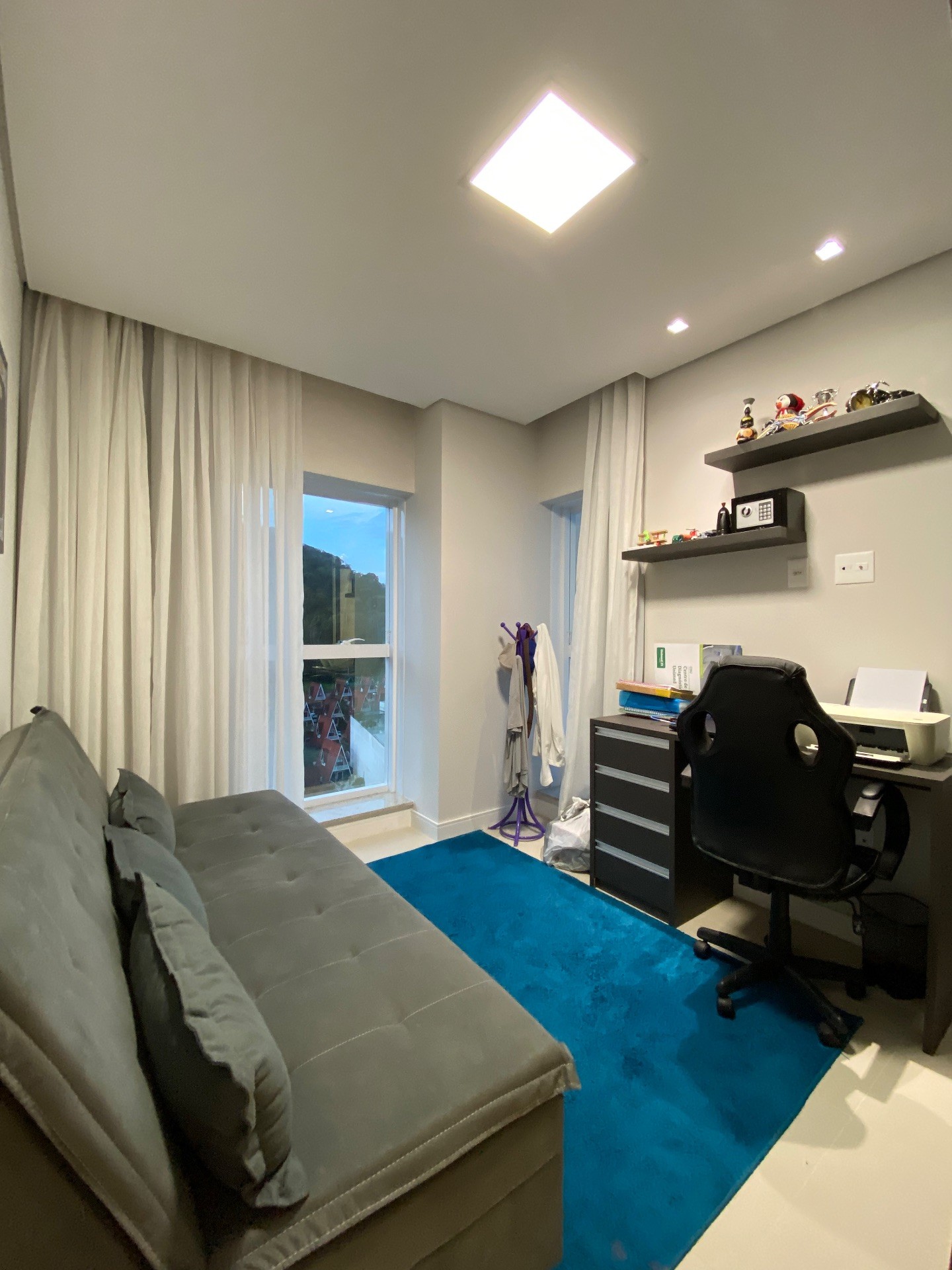 Apartamento Finamente Mobilado E Decorado na Barra Norte Em Balneário Camboriú-SC 