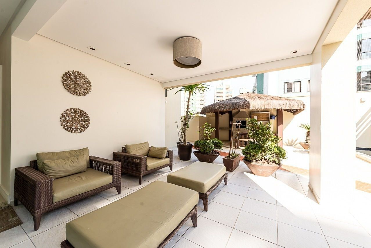 Ótima Oportunidade Apartamento Mobiliado e Decorado em Localização Privilegiada no Centro de Balneário Camboriú