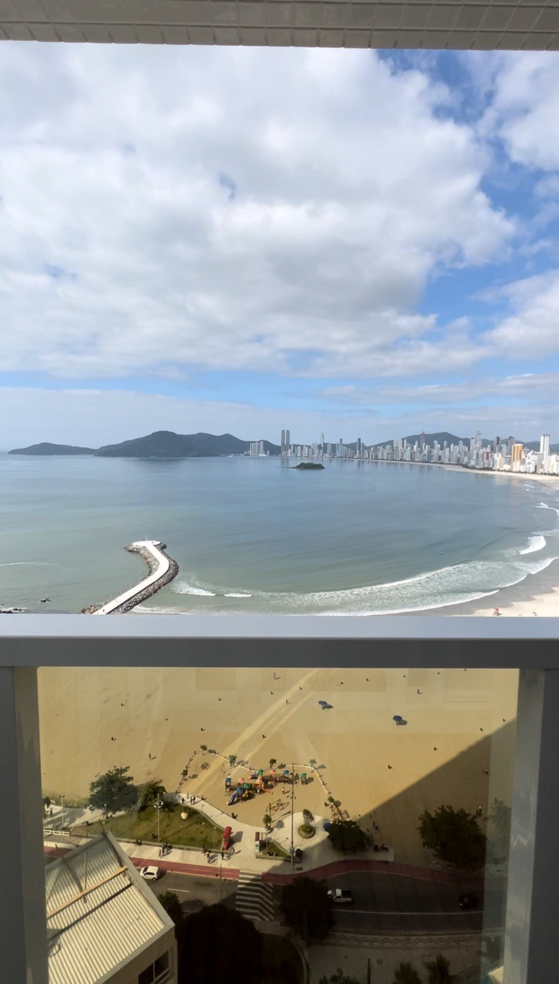 Apartamento Alto Padrão Mobiliado Equipado e Decorado, Vista Panorâmica do Mar de Balneário Camboriú - SC