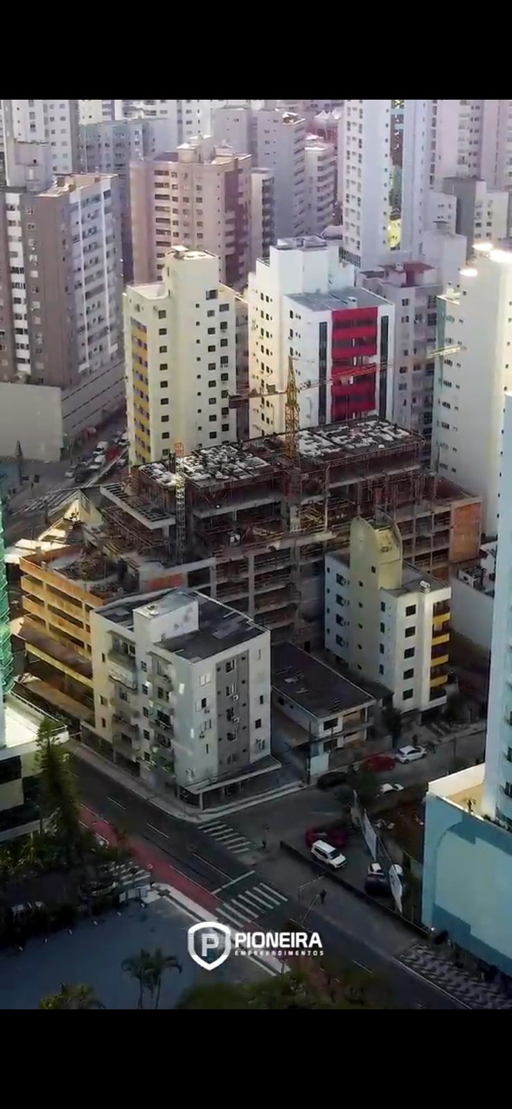 OPORTUNIDADE! Apartamento Alto Padrão com 3 Suítes em Magnifica Localização na Cidade de Balneário Camboriú-SC