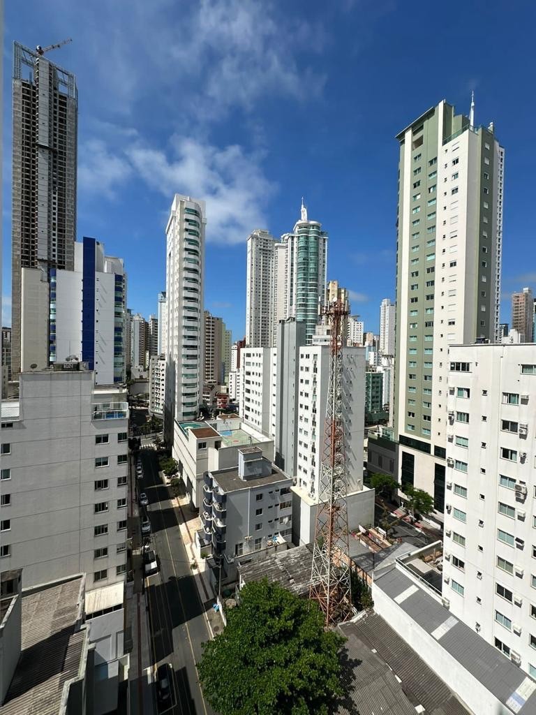 Apartamento De Alto Padrão Bem Localizado no centro de Balneário Camboriú-SC